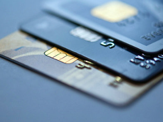 经常使用信用卡的人，你知道自己该怎么查有效期吗？ 问答,信用卡知识,信用卡期限
