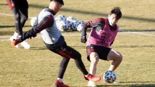 刘邵子洋和李贤珠被选入拜仁预备队训练，表现引人注目