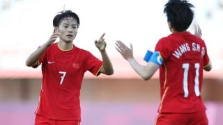 中国女足上海打教学赛 三球轻取上海幸运星U16队