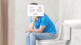 便秘该怎么办？不要再给肠道增加负担了，来看看怎么改善便秘吧