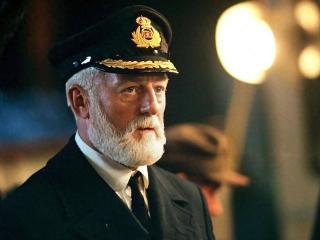演员伯纳德希尔过世，享寿79岁，曾饰演《泰坦尼克号》中的船长