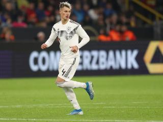 法兰克福27岁中卫罗宾-科赫入选德国队欧洲杯名单