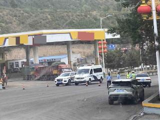山西朔州一隧道顶部塌方，官方：无人伤亡，道路已封闭