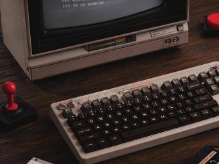 八位堂retro87c64机械键盘发售，采用复古设计风格