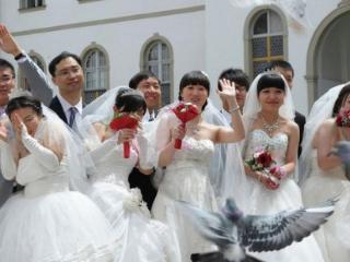 一季度中国结婚登记量跌破200万对：年轻人如何看待婚姻问题？