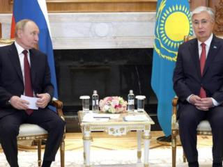 普京总统接受托卡耶夫总统发出的11月访哈邀请