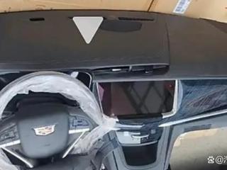 新款凯迪拉克XT6的内饰谍照曝光，定位中大型SUV