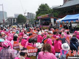 韩国多家医院停诊限诊 患者团体集会抗议