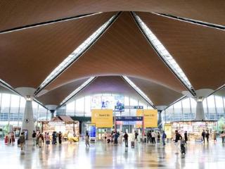 吉隆坡机场甲硫醇泄漏致39人不适 未影响旅客