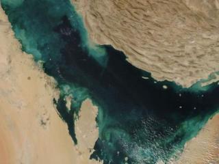 科威特宣布在波斯湾大陆架上发现一个巨大的油田