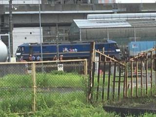日本铁路公司一货运列车脱轨 部分路段暂停运行