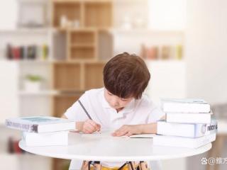 中高考前，家长怎么正确陪伴孩子学习？