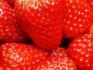 草莓清洗大揭秘：让你的草莓干净又美味！