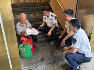 海口市救助管理站巡查发现街面流浪乞讨人员57名