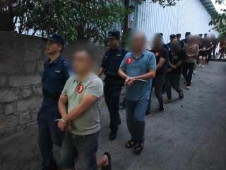 巴南区公安分局组织多警种及相关派出所展开抓捕行动