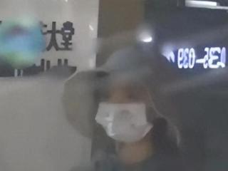 万茜老公事件引发热议，家花没有野花香？万茜颜值身材顶层之谜