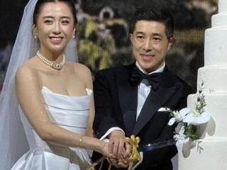 汤镇业大女儿出嫁，前妻姜坤红裙抢镜，刘嘉玲苗侨伟向太也来啦