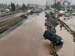 西班牙东部暴雨引发洪水致遇难者人数增至92人