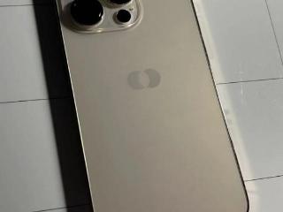 苹果神秘原型机曝光 设计比iPhone 16还激进