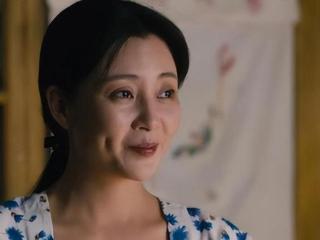 殷桃45岁未婚无子，七段恋情皆散，豪门情缘为何难留人间水蜜