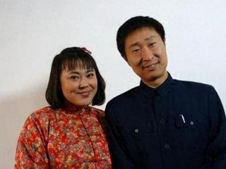 历经三次婚姻，年仅53，癌症挑战下，她与女儿相依为命