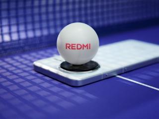 redmik80pro搭载骁龙8至尊版，配合天玑9300