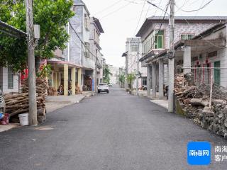 海口秀英区三条沥青路已完工投入使用