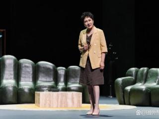 获莫言高度赞扬 话剧女王凯丽《鳄鱼》演出再掀口碑狂潮