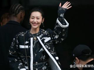 刘雯不愧是香奈儿偏爱的模特，4套小香风穿搭优雅大方！尽显高级