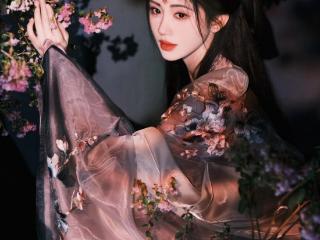一眼千年，鞠婧祎从古风画卷中翩然而至