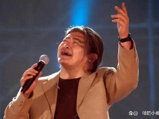 62岁刘欢暴瘦逆袭！肚腩平了、健步如飞，人生的下半场风生水起！