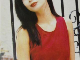 她曾拒绝成龙，如今61岁身材发胖，却依旧美到动人心弦