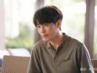 亿万家产的富二代，却跑龙套14年，如今34岁终成实力派