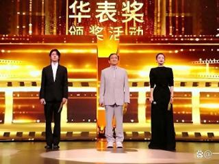 章子怡摔狠了，隔天就坐上轮椅，经纪人回应，一月前就有人提醒她