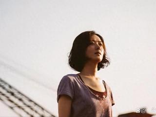 67岁冯小刚闷声干大事！新片三天狂揽1亿，《哪吒2》被踩脚下