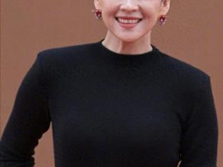 华表奖炸场夜：章子怡杀疯了，成龙上年龄了，关晓彤又胖了！