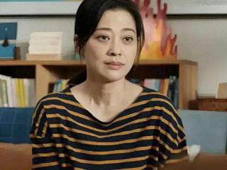 梅婷算不算大美女？看她和章子怡、曾黎的合照，答案显而易见