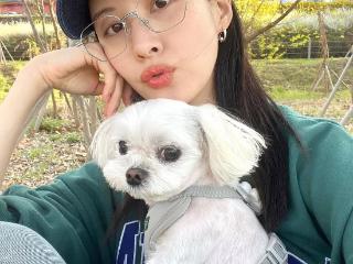 徐玄的择偶条件极高：承认也会孤单，但认为爱情不是人生全部