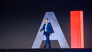 联想发布超级智能体矩阵，端侧AI开启规模化落地