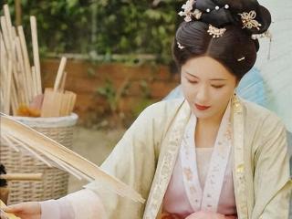 从不将就！48岁神仙姐姐曾黎 活成了女人最向往的样子