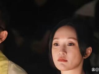 51岁周迅生图曝光：岁月的痕迹与真实的美丽