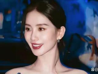 刘诗诗Qeelin晚宴穿透视裙惊艳全场！美的不可方物