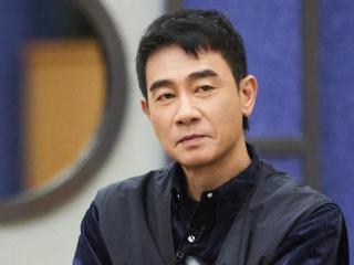 李宇春和周笔畅到底有多假？从周笔畅对节目组的吐槽中一目了然