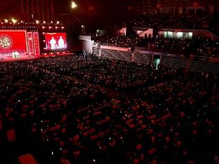 郭德纲淮安演出盛况空前，网友：德云社的票，再贵也值得！