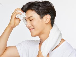 男士洁面护肤套装新选择！深层清洁控油不伤肤，抗皱紧致焕发年轻新肌密