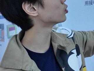 15岁杨阳洋一人独自旅游，杨云给了一笔钱，叹：不要去太乱的场合