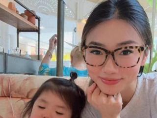 程晓玥将和老公分居！2岁女儿说一口流利英语，澳洲豪宅疑是租的