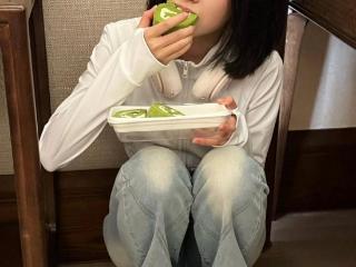 黄杨钿甜：从童星到新晋女神的华丽蜕变，家庭背景引起争议