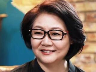 萨日娜逆袭成明星，六年默默付出，爱情成就梦想之路