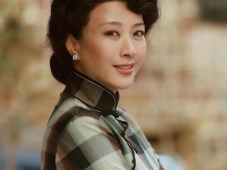 王静意外成演员，勇敢拒绝潜规则，100个角色见证人生百态